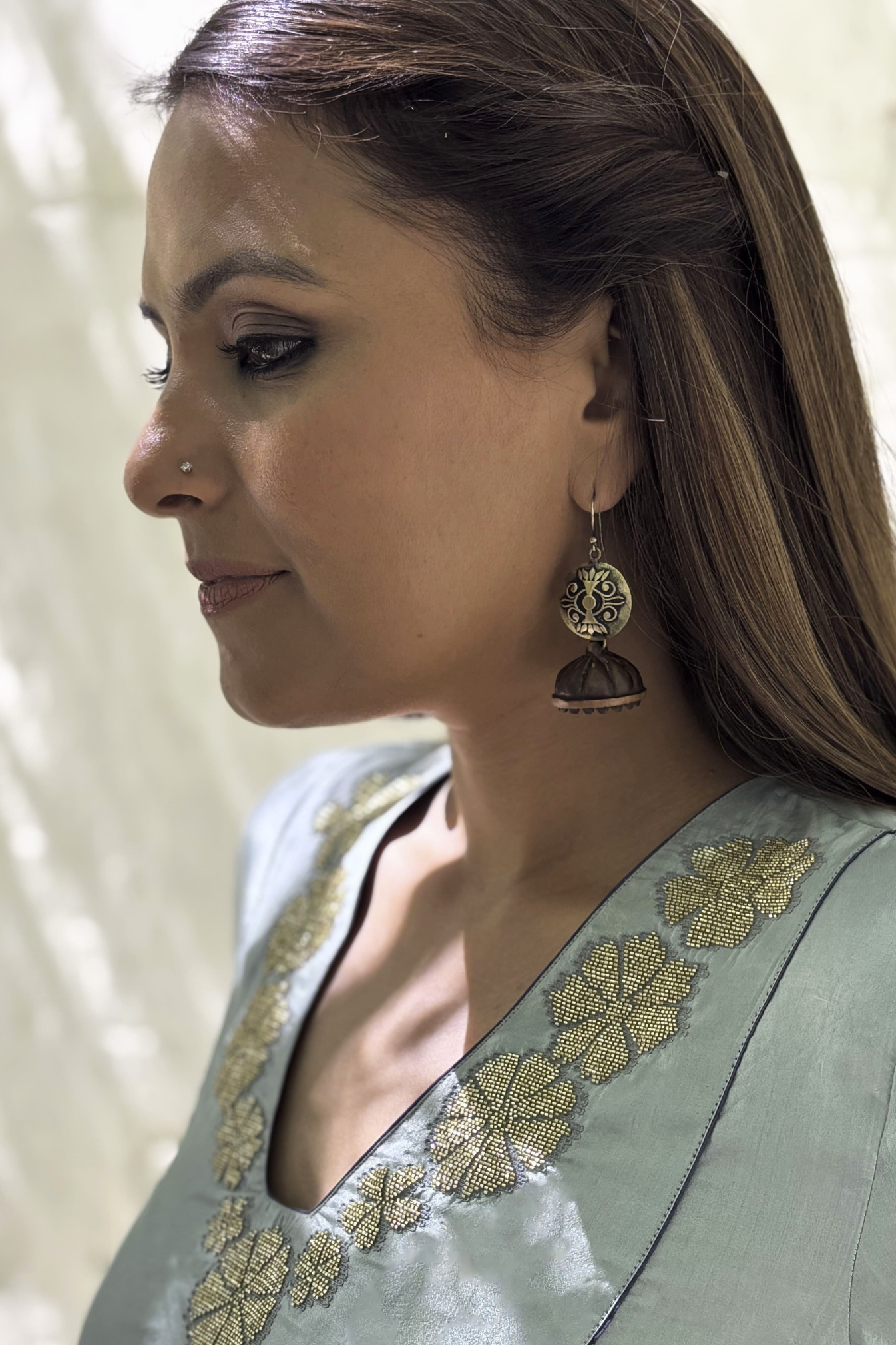 MIST SILK EMBROIDERED KURTA SET WITH ORGANZA DUPATTA