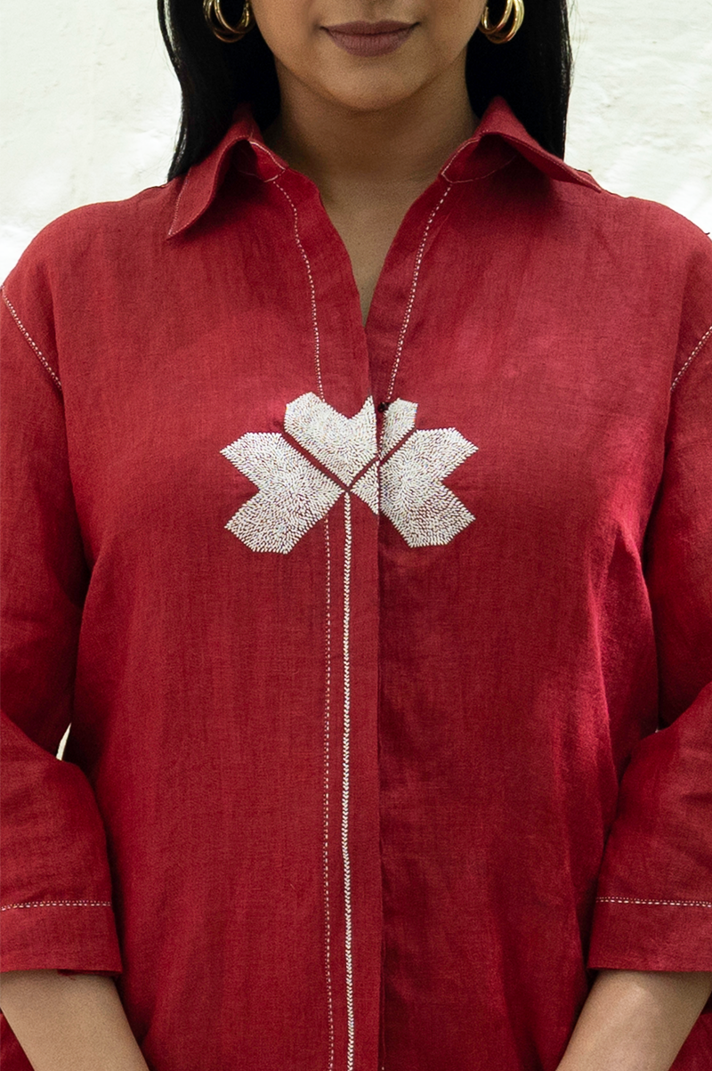 RED LINEN SHIRT WITH  EMBROIDERED FLOWER