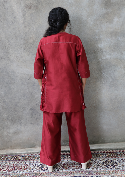 DEEP RED CHANDERI CO- ORD SET WITH THREAD MOTIFS