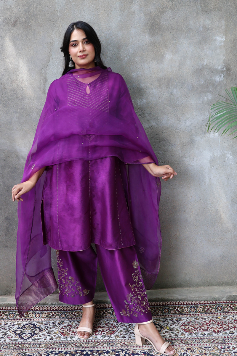 PURPLE CHANDERI KURTA SET WITH CUTDAANA YOKE