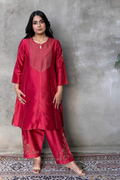 PURPLE CHANDERI KURTA SET WITH CUTDAANA YOKE