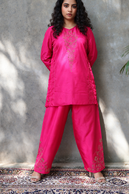 PINK SILK CO-ORD SET WITH CUTDAANA EMBROIDERY