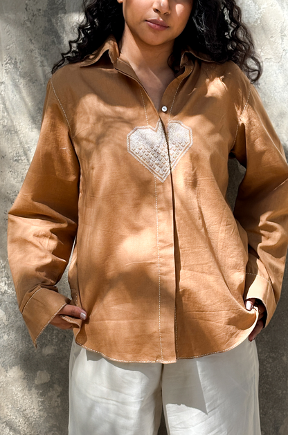 TAN LINEN SHIRT WITH HEART MOTIF