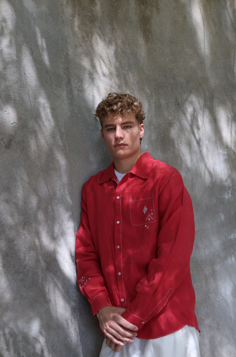 DEEP RED LINEN SHIRT